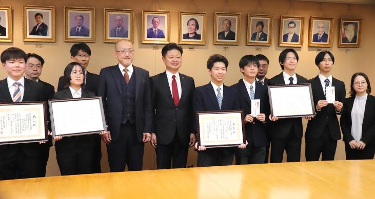 じゅしょうがくせいのみなさん