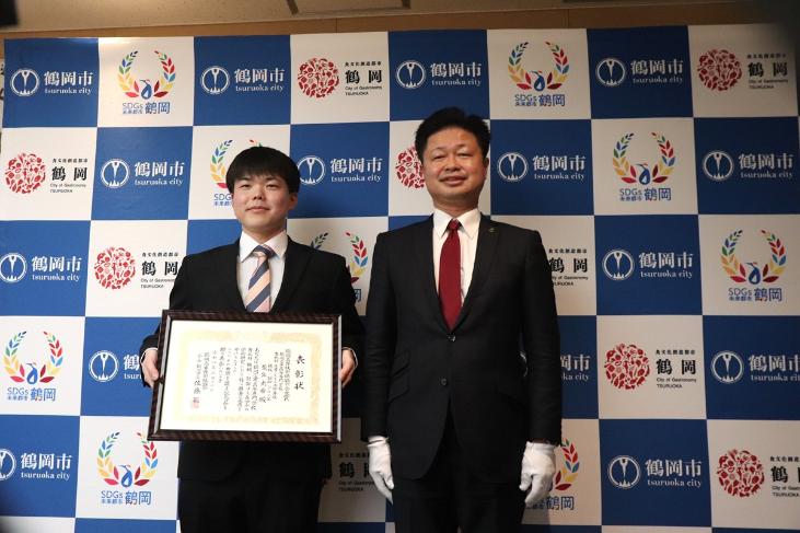 あらおみつきさん