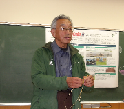 説明を行う小野寺会長