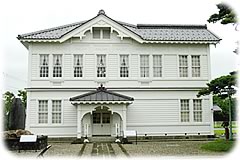 旧東田川郡会議事堂