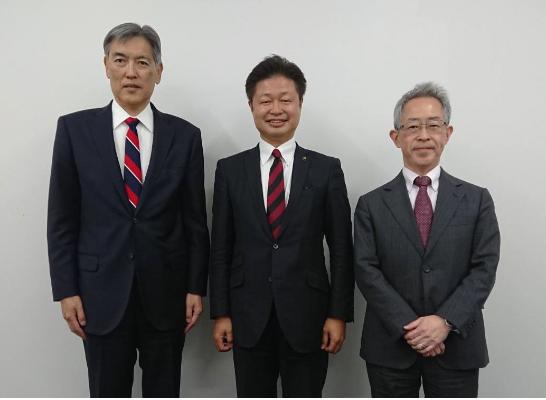 写真(伊藤塾長、佐藤市長、斎木常任理事)