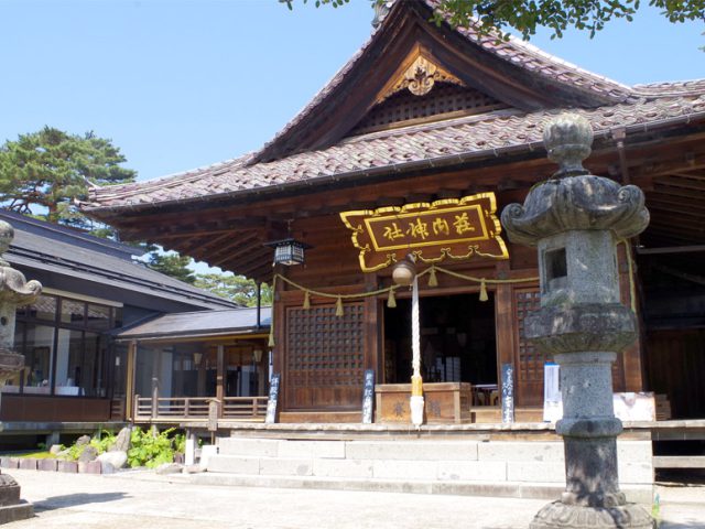荘内神社